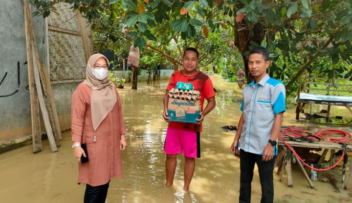 Korban Banjir di Aceh Tamiang Terima Bantuan Makanan Pokok dari BSI