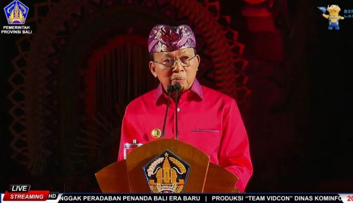 Gubernur Bali I Wayan Koster Raih Penghargaan Tokoh Teladan Pemajuan Budaya Lokal Era Disrupsi