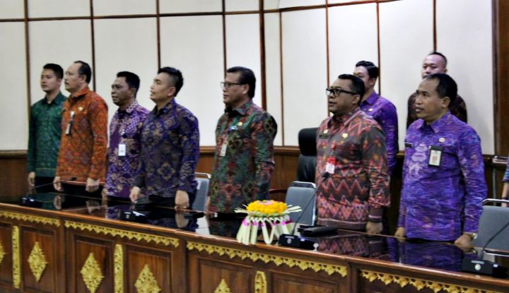 Sekda Alit Wiradana Hadiri Pelantikan DPD Persatuan Pensiunan Indonesia Bali