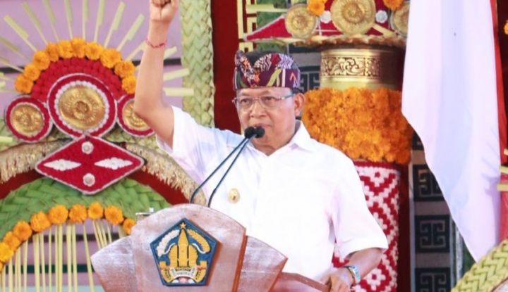 Gubernur Koster Sapa Warga Jembrana, Ribuan Masyarakat Minta Gubernur Koster Melanjutkan Kepemimpinan Membangun Bali
