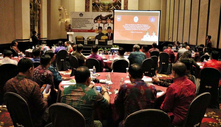 Sekda Adi Arnawa Buka Seminar Reformasi Birokrasi ASN, Samakan Persepsi dan Tingkatkan SDM dalam Pengelolaan Keuangan Daerah