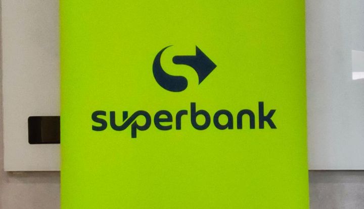 Superbank Salurkan Kredit Investasi ke Mitra Rental Mobil Grab Indonesia