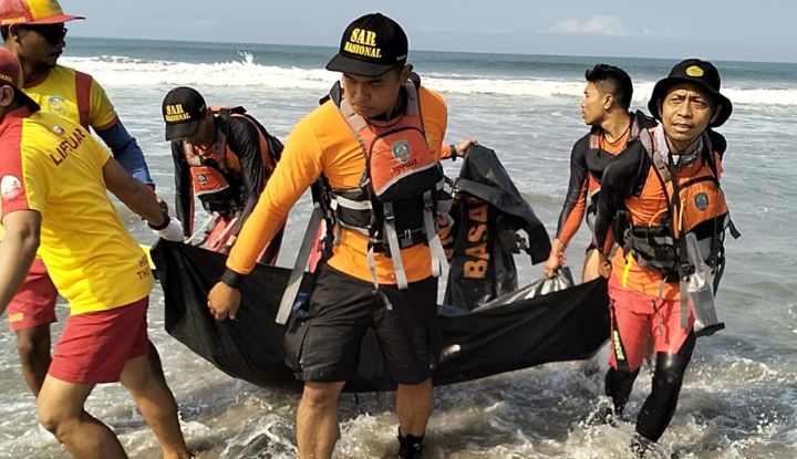 Pria China Korban Tenggelam di Pantai Batubelig Ditemukan!