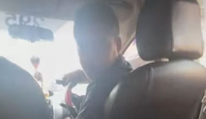 Sopir Taksi Viral Palak-Ancam Wisman Pakai Sajam Kabur ke Jawa Timur